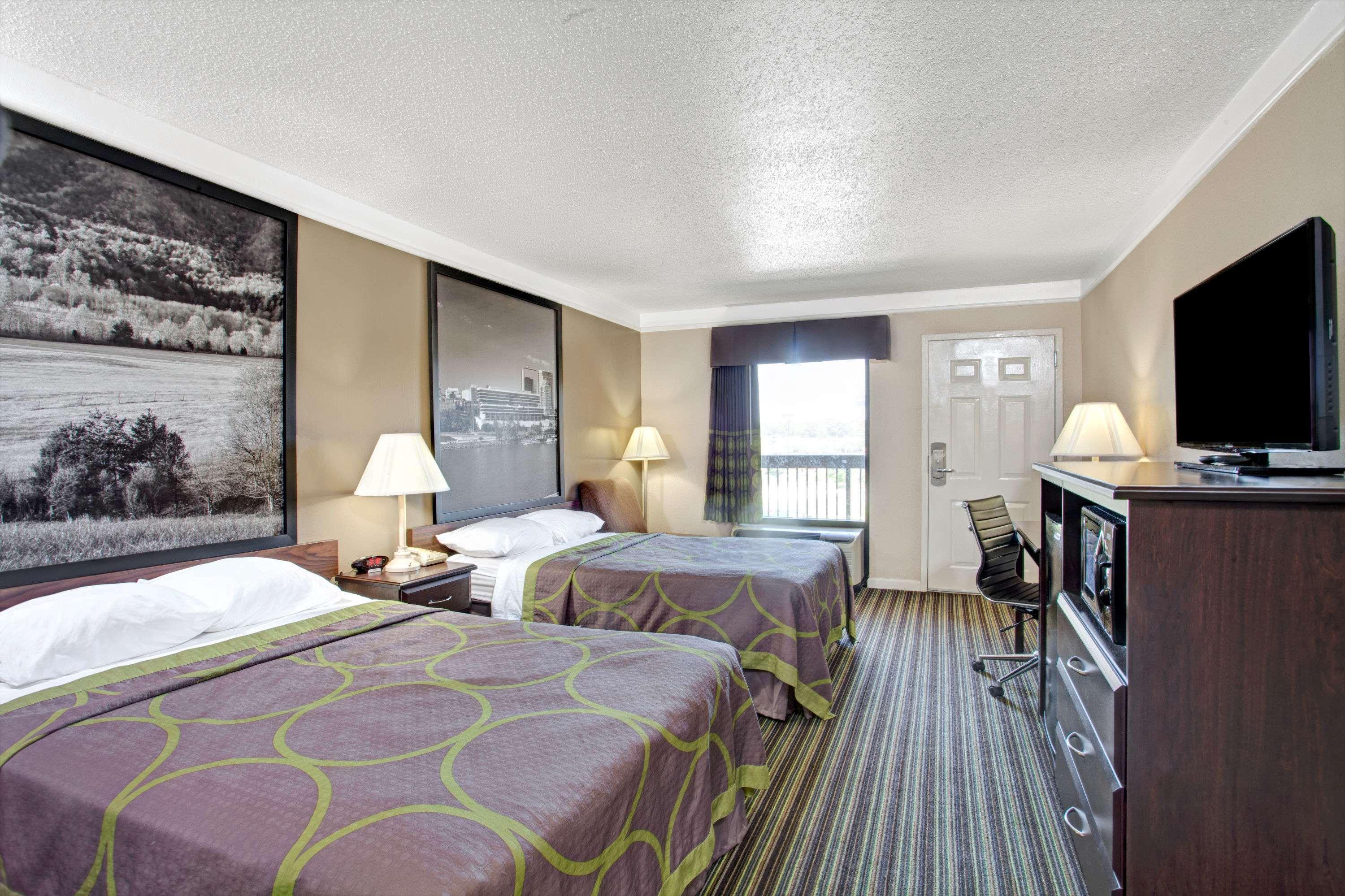 Super 8 By Wyndham Knoxville East Eksteriør bilde