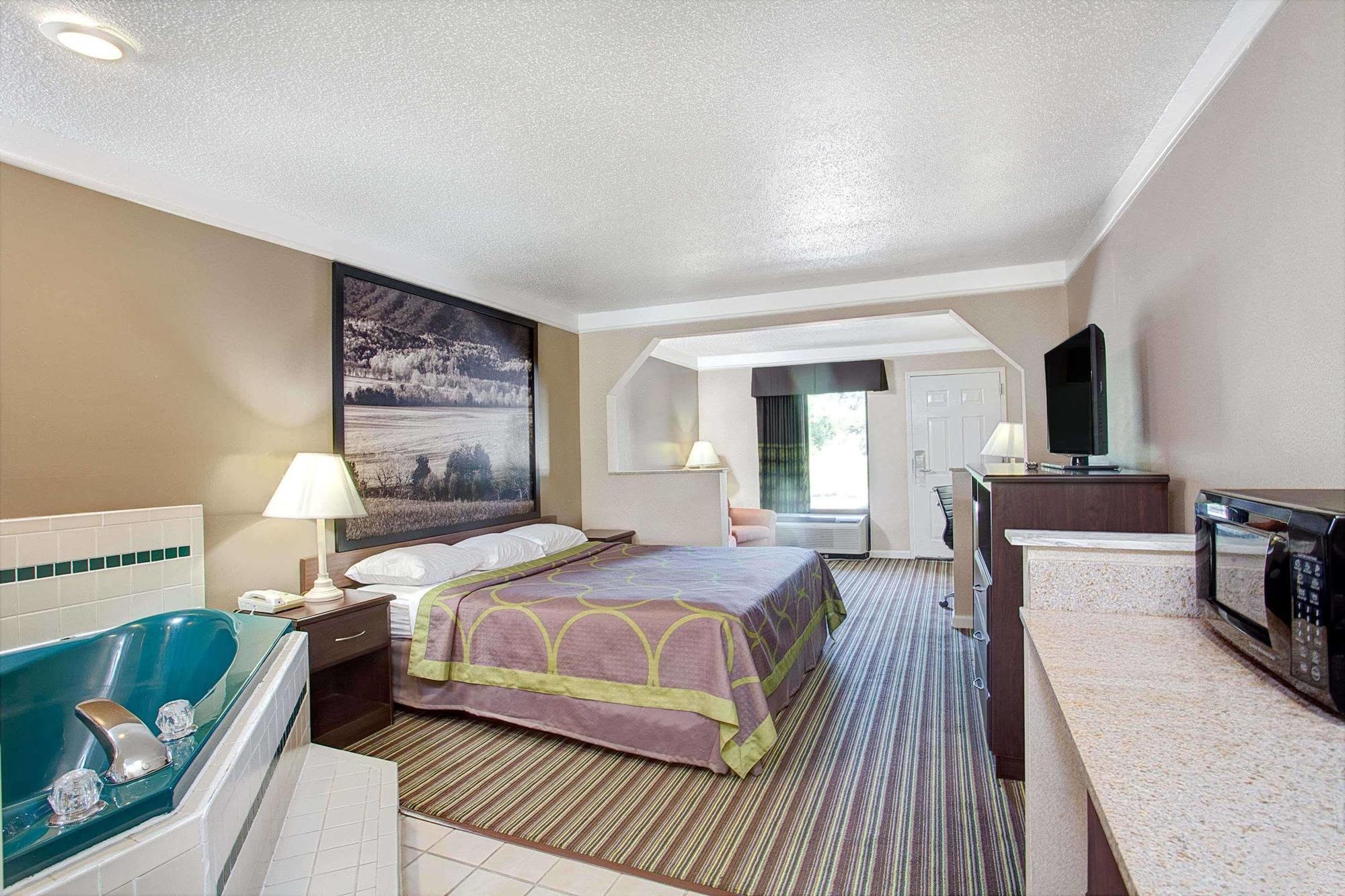 Super 8 By Wyndham Knoxville East Eksteriør bilde